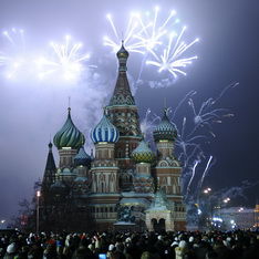 Россиян ждут одиннадцатидневные новогодние каникулы и четыре дня отдыха на Праздник Весны и Труда